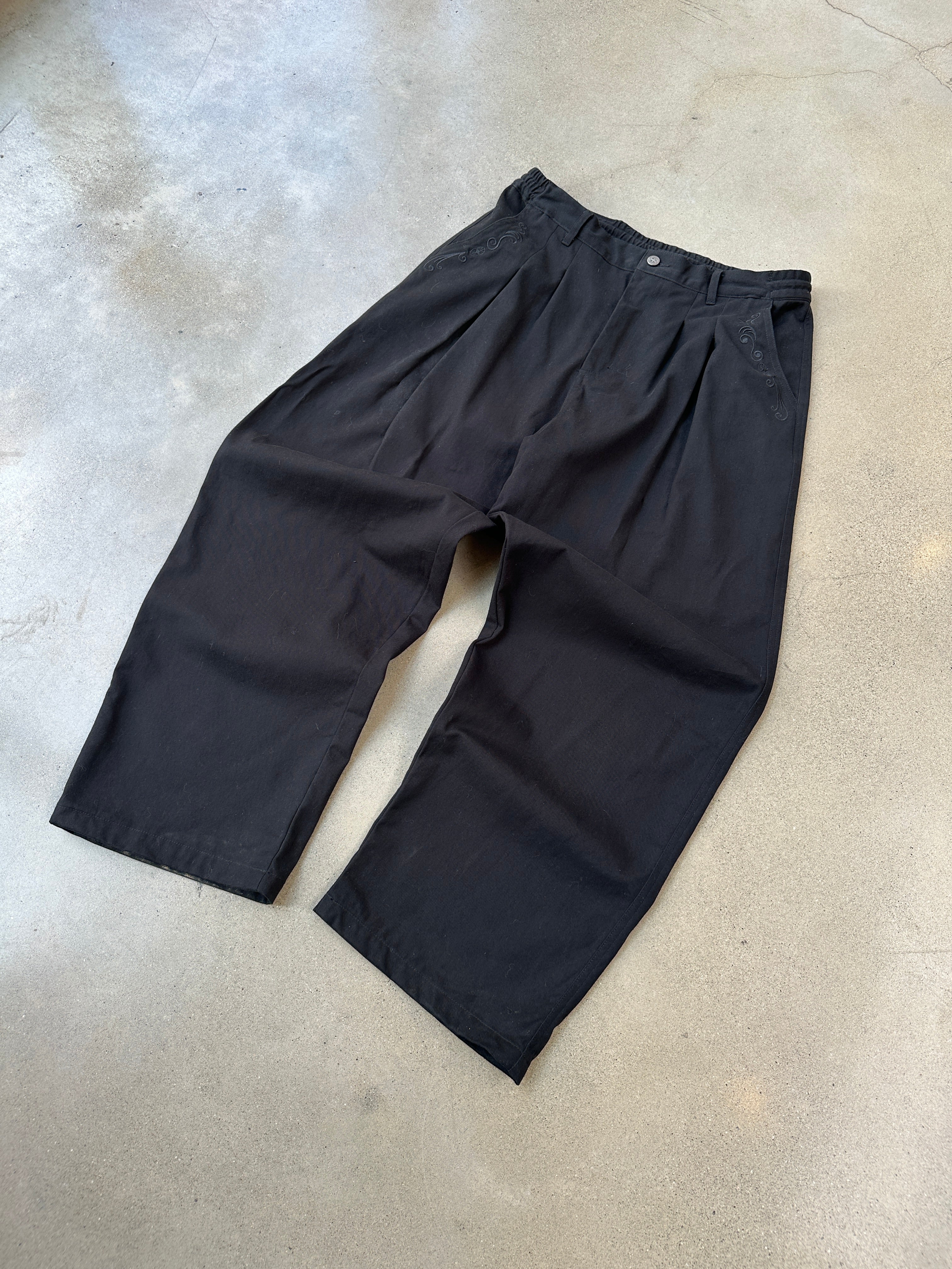 Pleated Pant