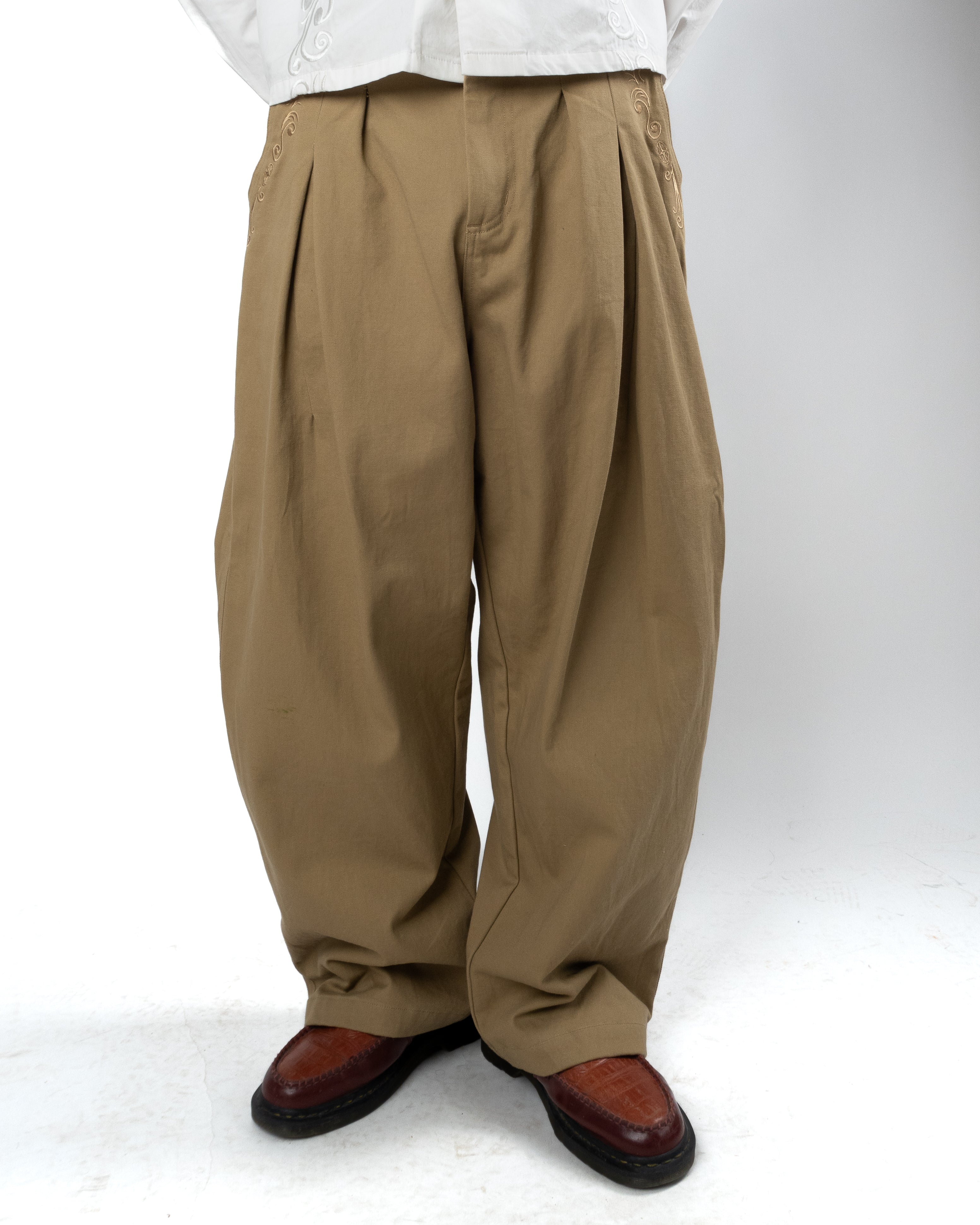 Pleated Pant